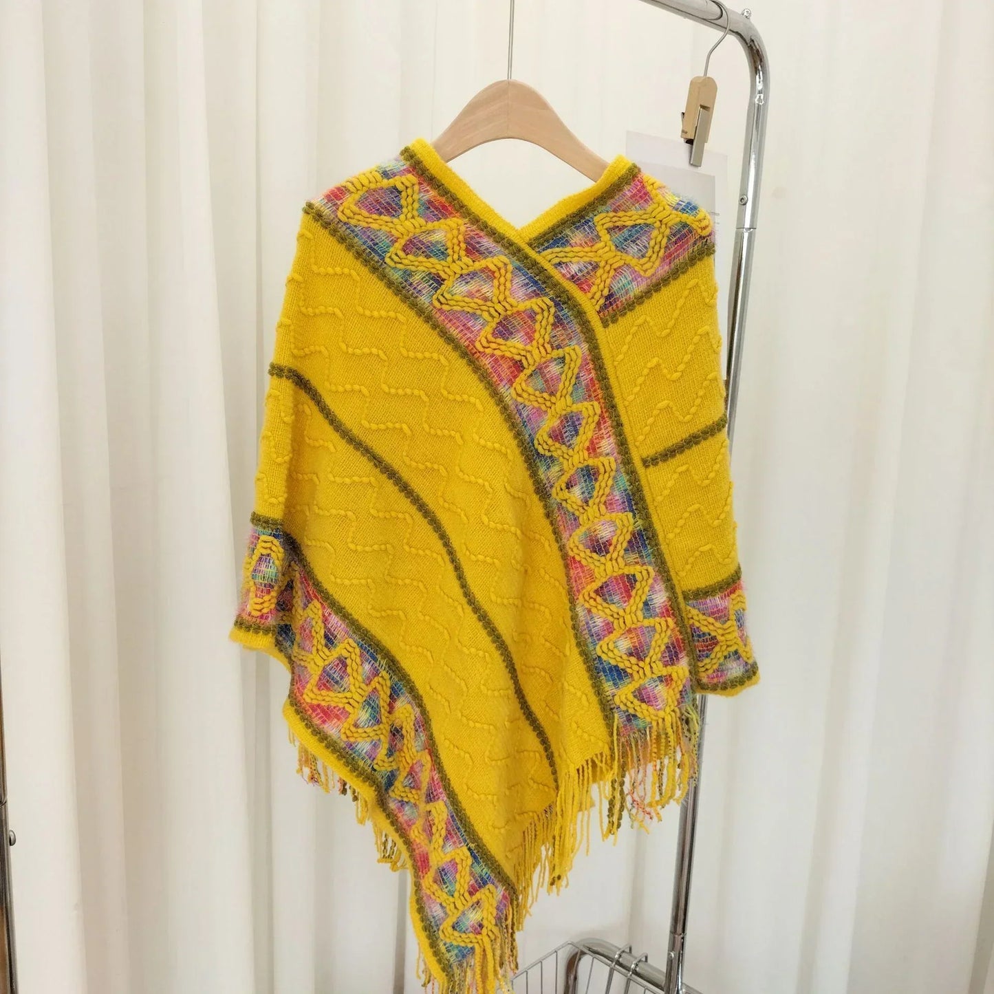 Ethnic style fringe knit shawl 🔥