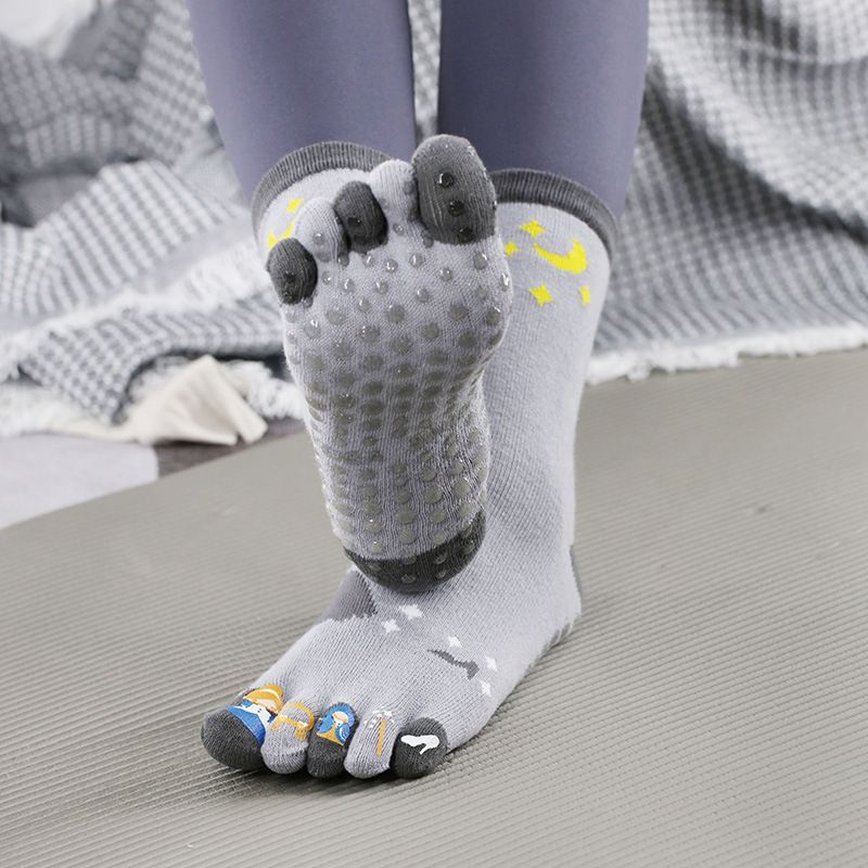 Professional Non-slip Yoga Toe Socks （Great Sale⛄BUY 2 Get 10% OFF）