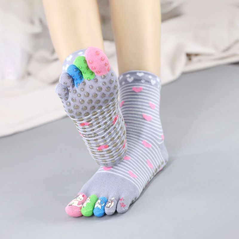 Professional Non-slip Yoga Toe Socks （Great Sale⛄BUY 2 Get 10% OFF）