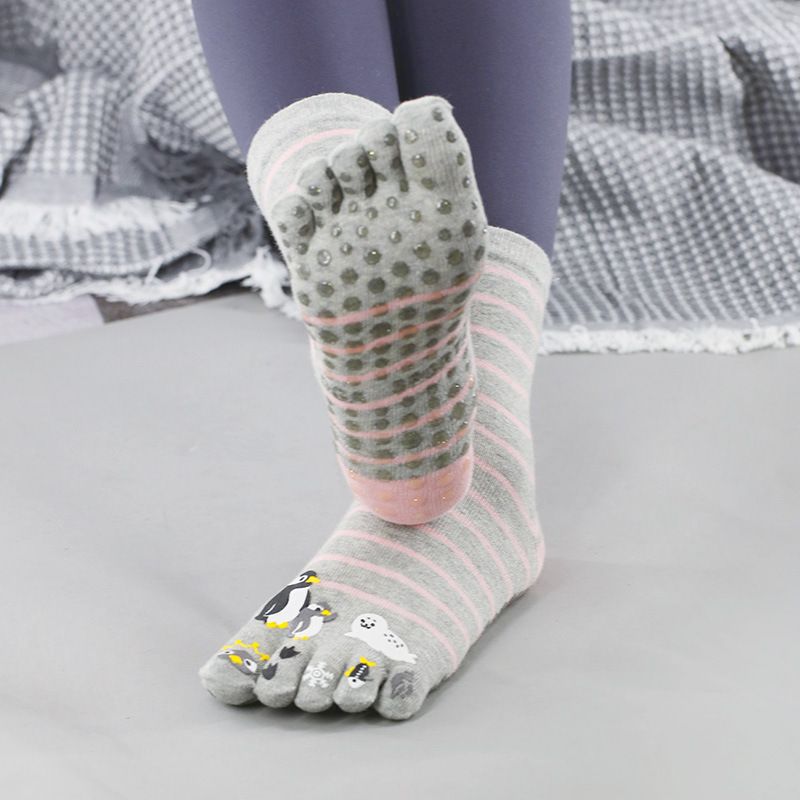 Professional Non-slip Yoga Toe Socks （Great Sale⛄BUY 2 Get 10% OFF）