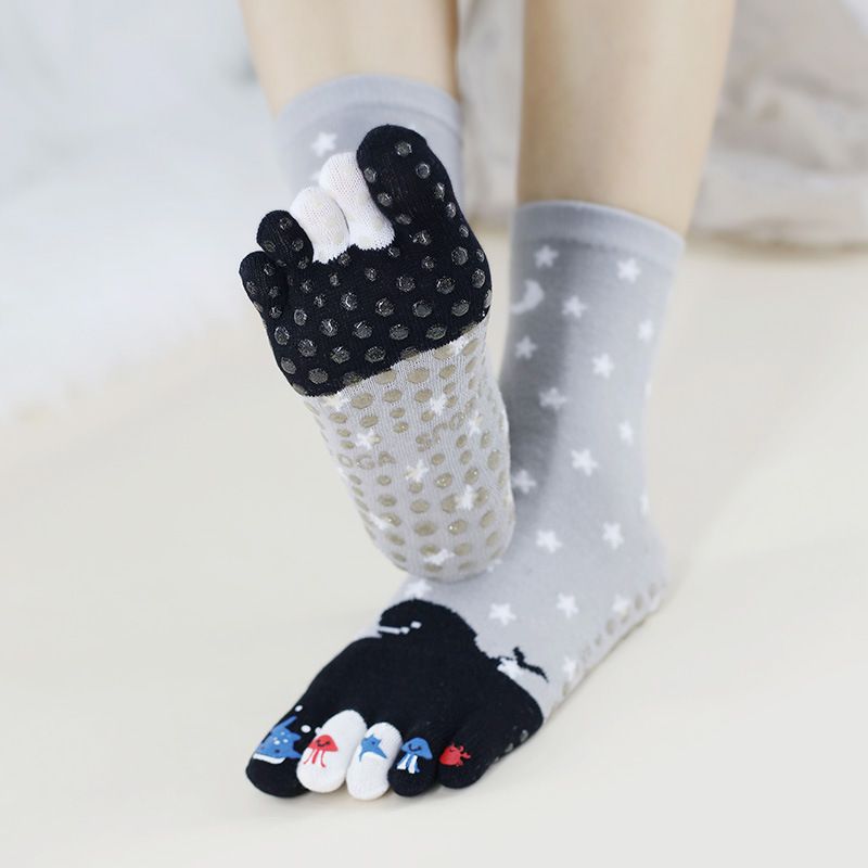 Professional Non-slip Yoga Toe Socks （Great Sale⛄BUY 2 Get 10% OFF）